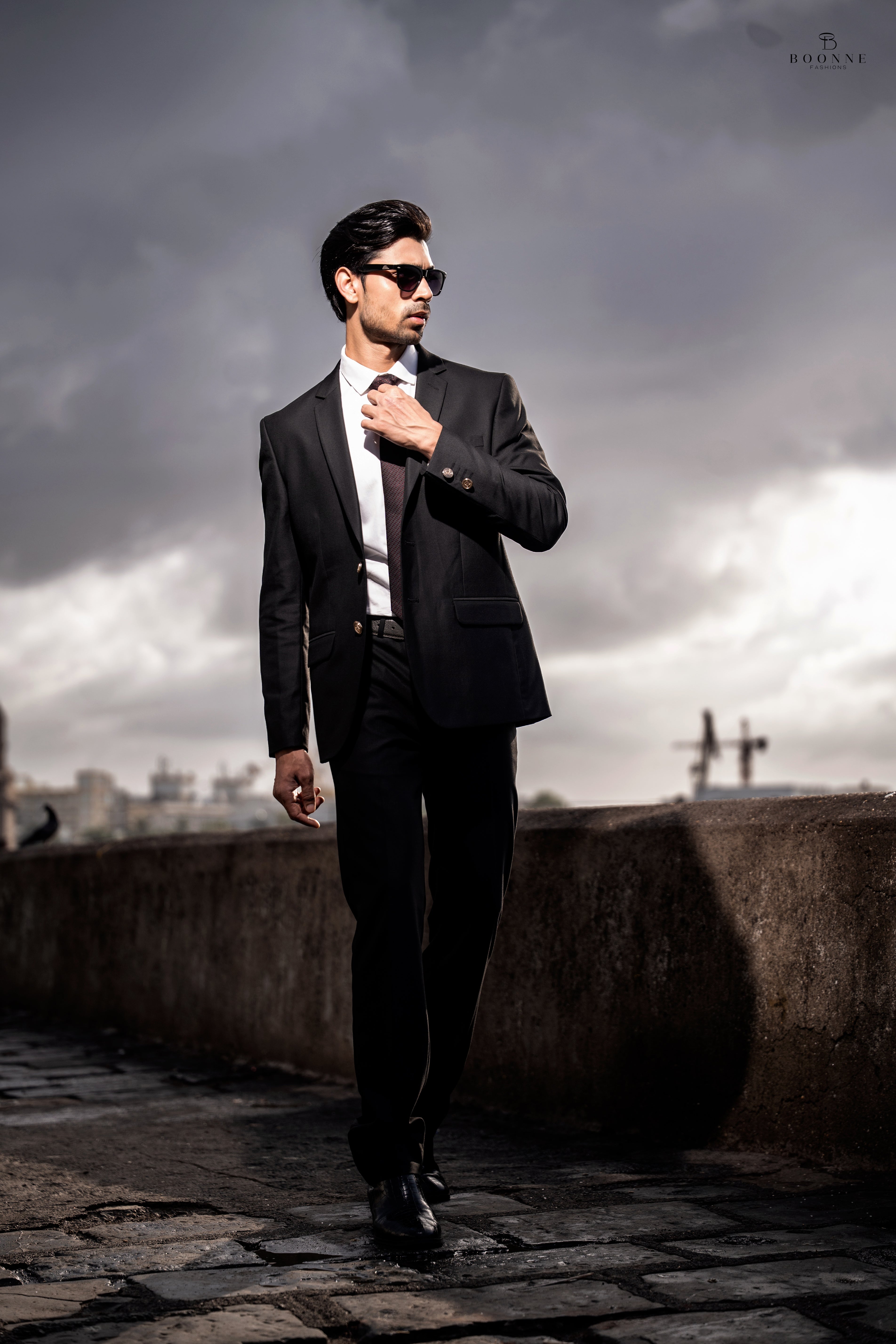 Boonne Mens Black Two-Piece Suit Set