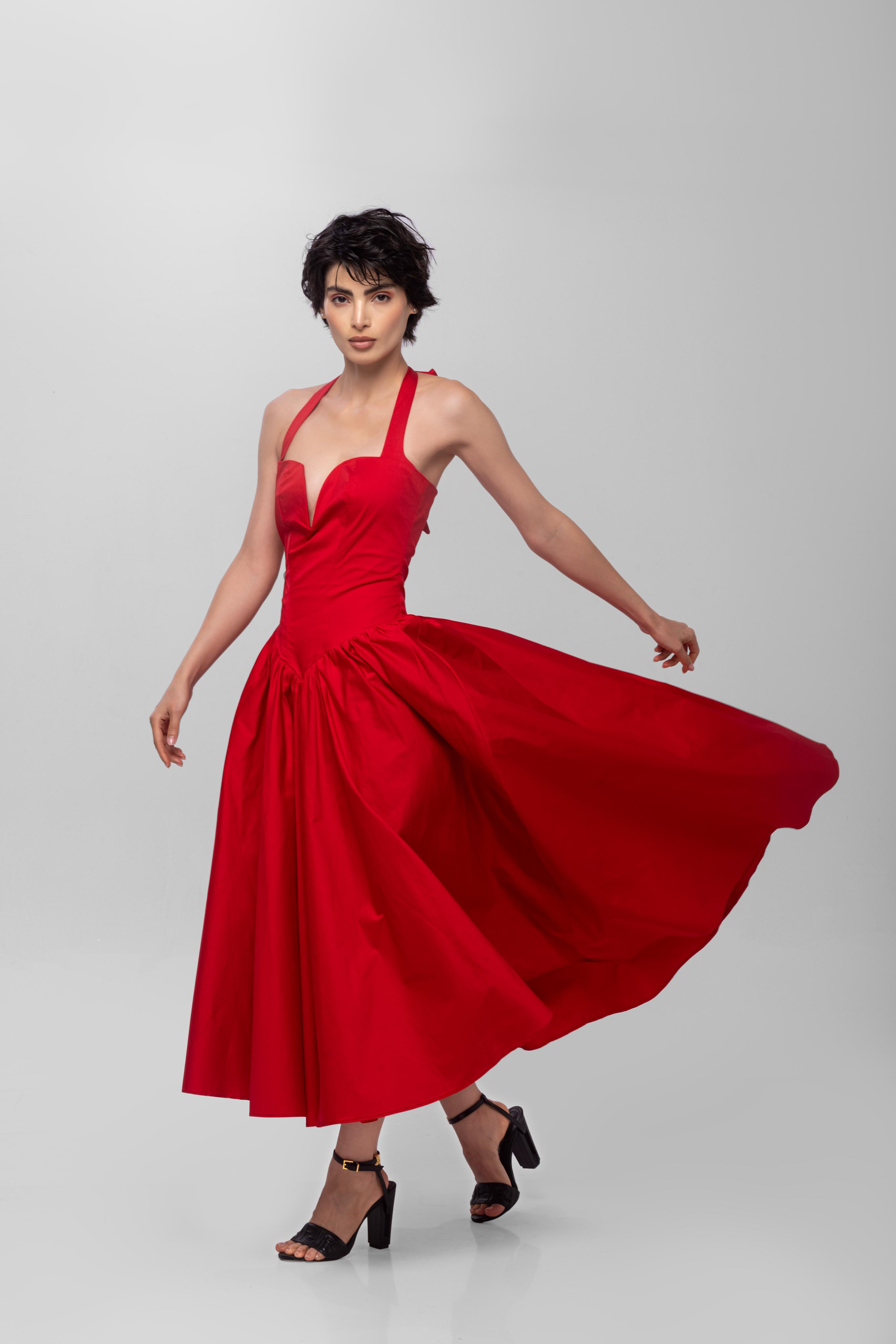 Solid halter neck long princess dress-Red