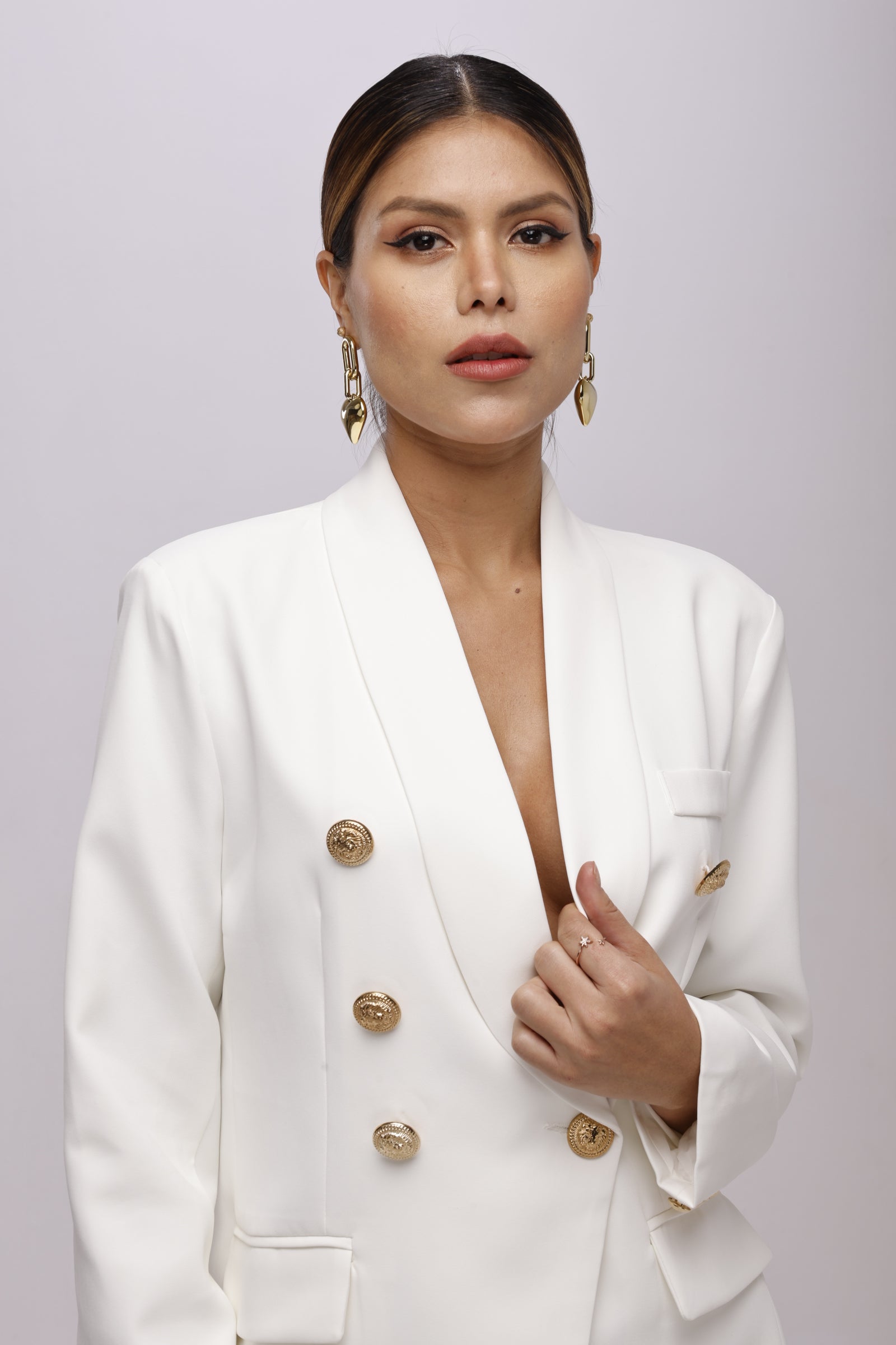 Solid fully lined lapel Collar long sleeve button closer blazer White