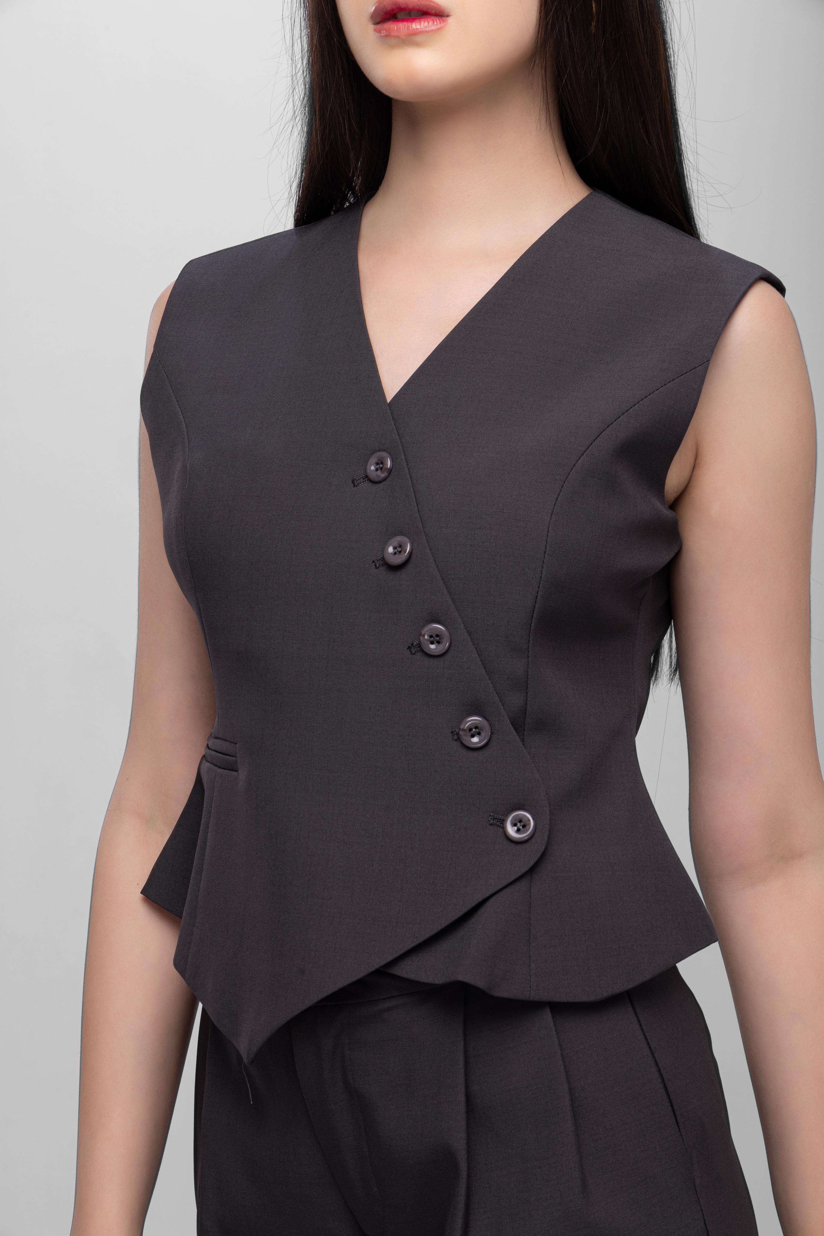 Solid sleeveless button closer Vest Pant Set Grey