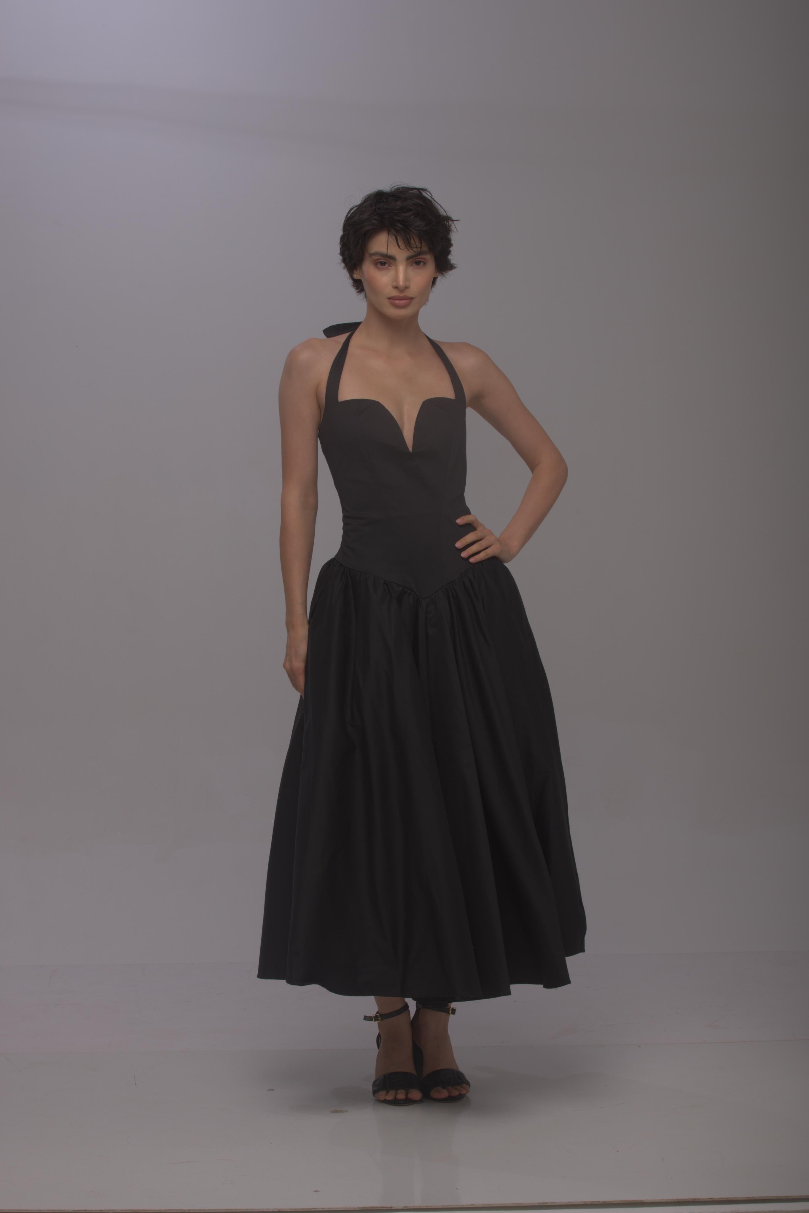Solid halter neck long princess dress-Black