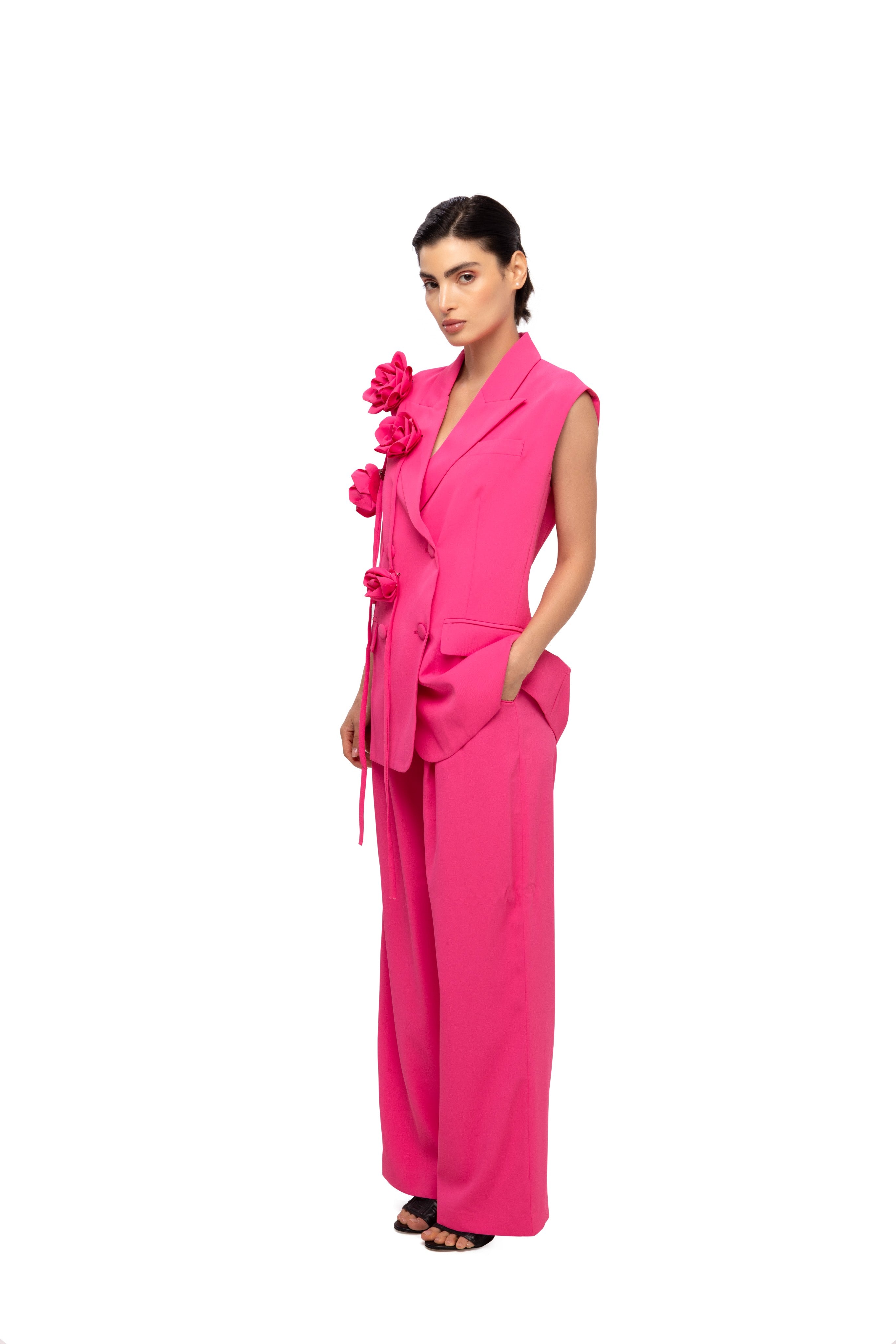 Solid fully lined sleeveless button closer suit set Pink