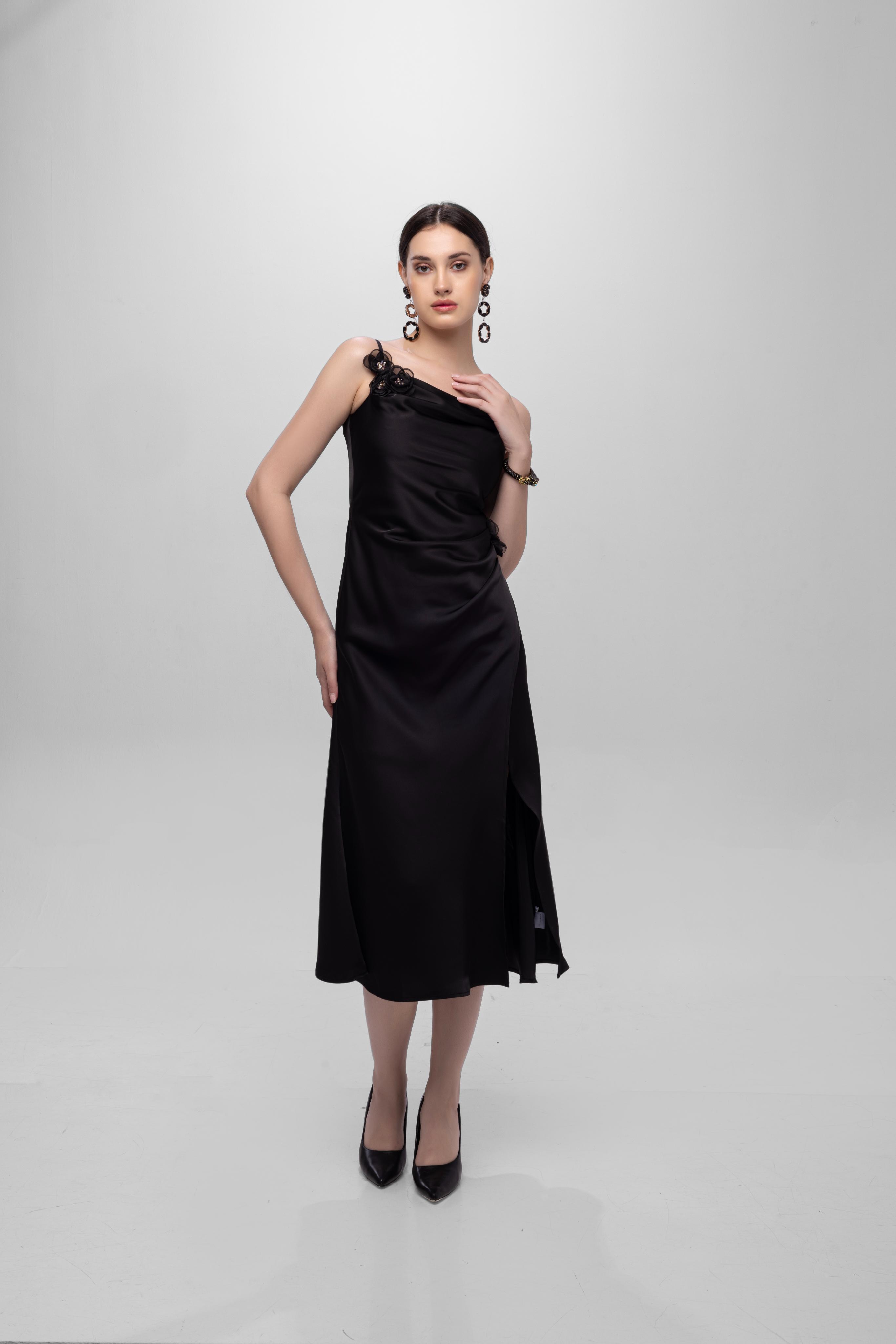 Solid Spaghetti Straps satin midi dress Black